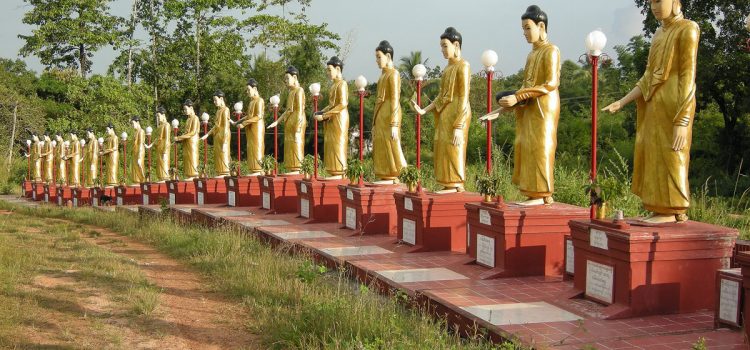 Buddhist lessons: Buddha row in Bago Some Buddhist lessons in Bago