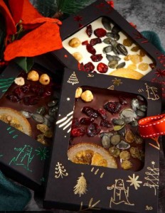 čokolada z oreščki in sadjem NL ovitek