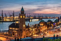 Achim Thomae, Landungsbrücken Hafen Hambourg Allemagne