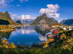 Achim Thomae, Herbst à Reine auf den Lofoten