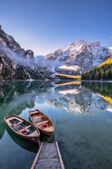 Achim Thomae, Herbstmorgen am Braies Wildsee - Italia, Europa)