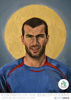 Fußball Legenden Kalender 2027 mit Vintage-Porträts von Zidane, Pirlo, Sócrates, Baggio und weiteren Fußballikonen von David Diehl.