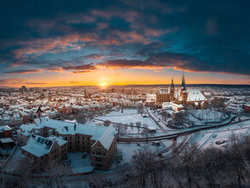 Dennis Schmelz, Winterlicher Sonnenaufgang über Erfurt