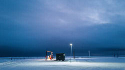 J. Daniel Hunger, Tankstelle  Island 1 - Island, Europa)