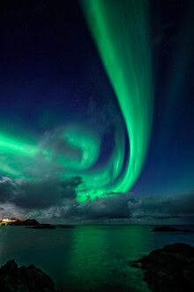 Achim Thomae, Northern Lights on Lofoten Islands - Norway, Europe)