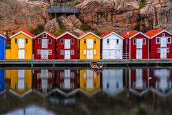 Achim Thomae, Colourful Beach Houses in Smoegen