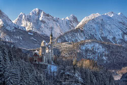 Photo art by Achim Thomae: winter landscape in the Bavarian Alps