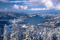 Photo art by Achim Thomae: snow-covered mountain landscape at Lake Tegernsee