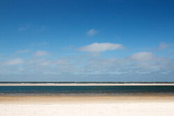 Wandbild von Manuela Deigert: entspannender Blick auf den Strand von Langeoog
