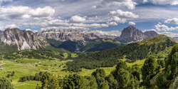 Leinwandbild von Achim Thomae: Panoramablick ins Grödner Tal in Südtirol