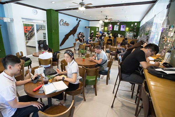 có nên học tiếng anh tại philippines