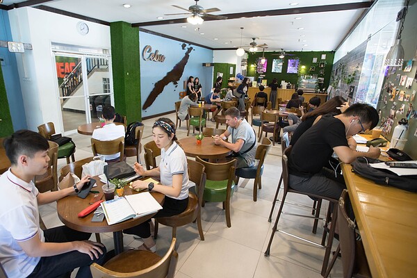 có nên học tiếng anh tại philippines
