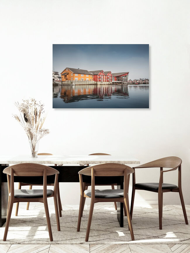 Casas noruegas, Noruega: arte mural de Sebastian Worm en formato póster o impresión sobre vidrio acrílico.
