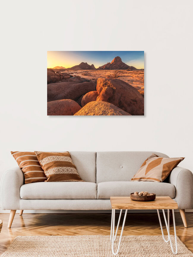 Namibia Spitzkoppe am Abend, Namibia – Arte mural de Jean Claude Castor como póster o impresión en acrílico