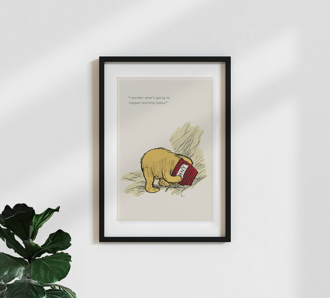 «Winnie the Pooh - Me pregunto qué va a pasar - beige» – Arte mural de la Colección Vintage como póster o impresión en acrílico.