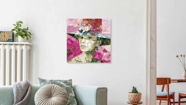 « La fille d'à côté » – Art mural d'Ines Kouidis, affiche ou impression sur verre acrylique