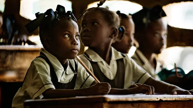 Scolaires à l'OPEPB - Photographie d'art par Frank Domahs