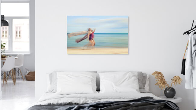 due donne sulla spiaggia V, Germania – opera d'arte di Holger Nimtz come poster o stampa su vetro acrilico