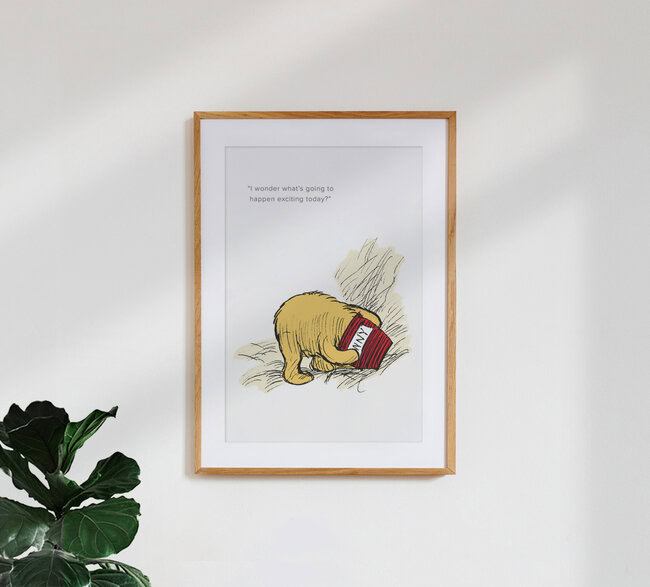 'Winnie the Pooh - Chissà cosa succederà - bianco' – Arte di Vintage Collection come poster o stampa su vetro acrilico