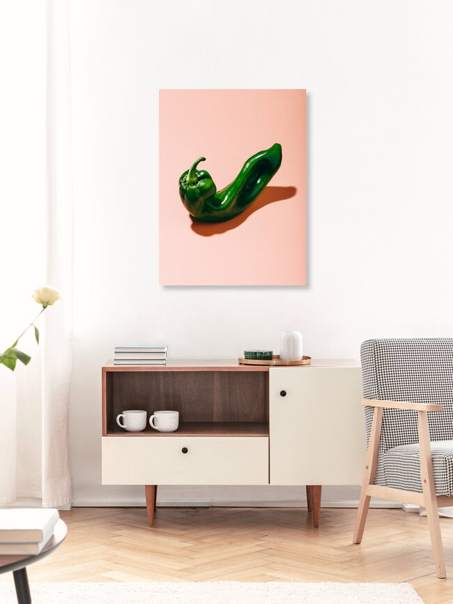 Green Pepper, Frankreich – Fotokunst von Stéphane Dupin als Poster oder Acrylglasbild