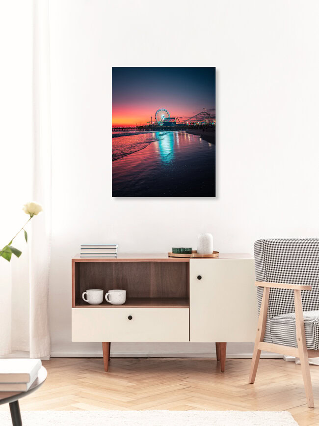 Santa Monica sunset, Vereinigte Staaten – Fotokunst von Dimitri Luft als Poster oder Acrylglasbild