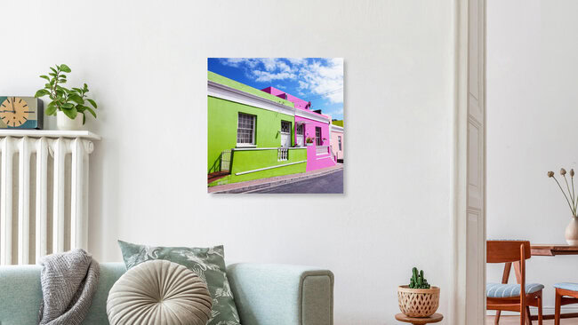 Fassade in Bo-Kaap, Cape Town, Südafrika – Fotokunst von Eva Stadler als Poster oder Acrylglasbild