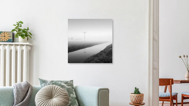 Strommasten im Nebel, Deutschland – Fotokunst von Thomas Wegner als Poster oder Acrylglasbild