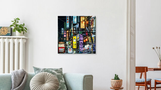 Bunte Leuchtreklame im Songpa-gu Viertel in Seoul, Südkorea – Fotokunst von Jan Becke als Poster oder Acrylglasbild