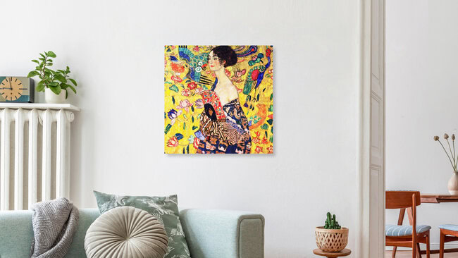 Wandbild 'Gustav Klimt: Frau mit Fächer' – Kunst von Art Classics als Poster oder Acrylglasbild