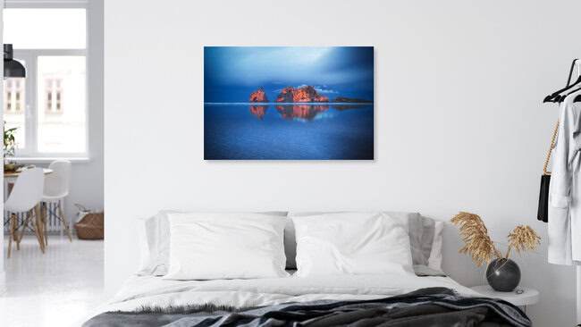 Neuseeland Wharariki Beach mit Alpenglühen, Neuseeland – Fotokunst von Jean Claude Castor als Poster oder Acrylglasbild