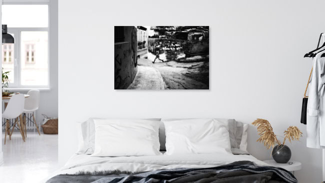 A young boy running, Griechenland – Fotokunst von Nasos Zovoilis als Poster oder Acrylglasbild