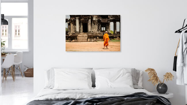 Mönch bei Angkor Wat, Kambodscha – Fotokunst von Steffen Rothammel als Poster oder Acrylglasbild