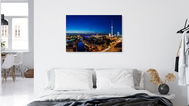 Berlin - Skyline zur blauen Stunde, Deutschland – Fotokunst von Jean Claude Castor als Poster oder Acrylglasbild