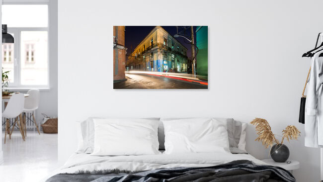 Evening at the Pizzeria, Kuba – Fotokunst von Eva Stadler als Poster oder Acrylglasbild