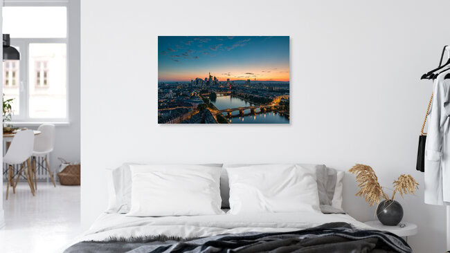 Frankfurt Skyline, Deutschland – Fotokunst von Robin Oelschlegel als Poster oder Acrylglasbild