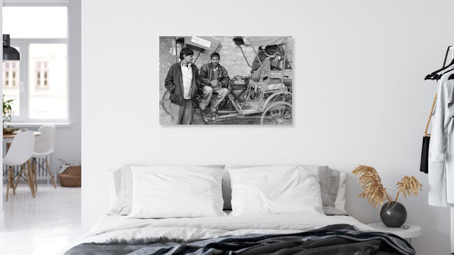 Trio, Indien – Fotokunst von Jagdev Singh als Poster oder Acrylglasbild