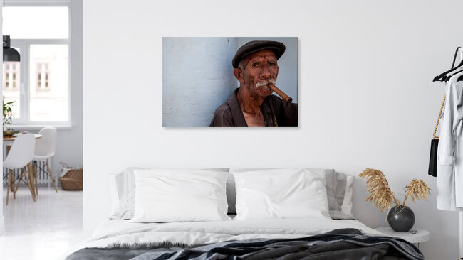 Raucherpause, Kuba – Fotokunst von Steffen Rothammel als Poster oder Acrylglasbild