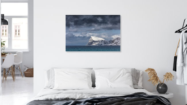 Arctic Island, Norwegen – Fotokunst von Sebastian Worm als Poster oder Acrylglasbild