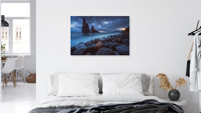 Madeira Ilheus da Janela Küste zum Sonnenaufgang, Portugal – Fotokunst von Jean Claude Castor als Poster oder Acrylglasbild