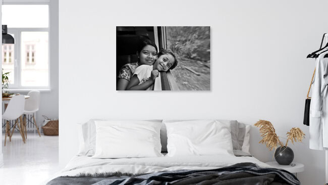 Mother and child, Sri Lanka – wall art by Victoria Knobloch as Poster or Acrylic Glass Print