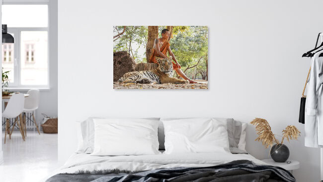 TIGER & MONK, Thailand – Fotokunst von Andreas Adams als Poster oder Acrylglasbild