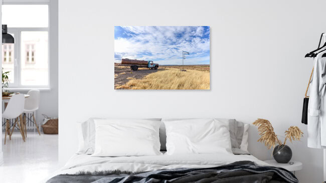 Mitten in der Pampa, Argentinien – Fotokunst von Thomas Heinze als Poster oder Acrylglasbild