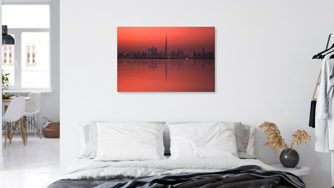 Dubai Skyline  , Vereinigte Arabische Emirate – Fotokunst von Jean Claude Castor als Poster oder Acrylglasbild