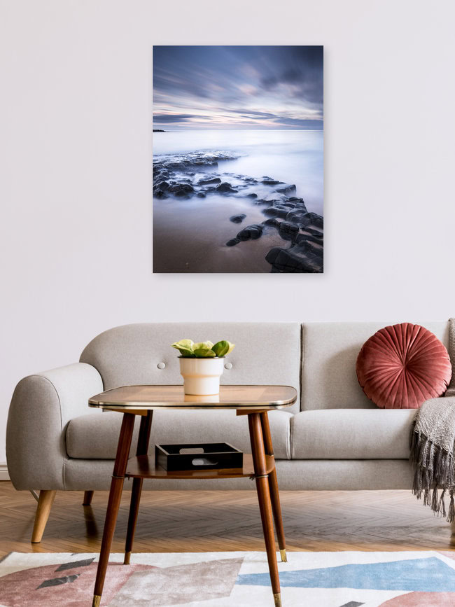 Bamburgh Rock Study 4, Großbritannien – Fotokunst von Ronnie Baxter als Poster oder Acrylglasbild