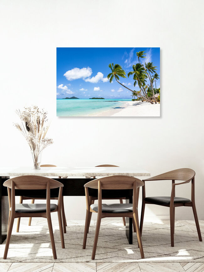 Palmenstrand auf Bora Bora, Französisch-Polynesien – Fotokunst von Jan Becke als Poster oder Acrylglasbild