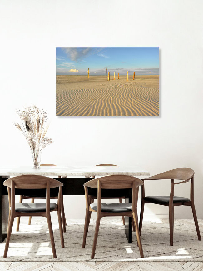 Holzpfähle auf dem Kniepsand auf Amrum, Deutschland – Fotokunst von Michael Valjak als Poster oder Acrylglasbild