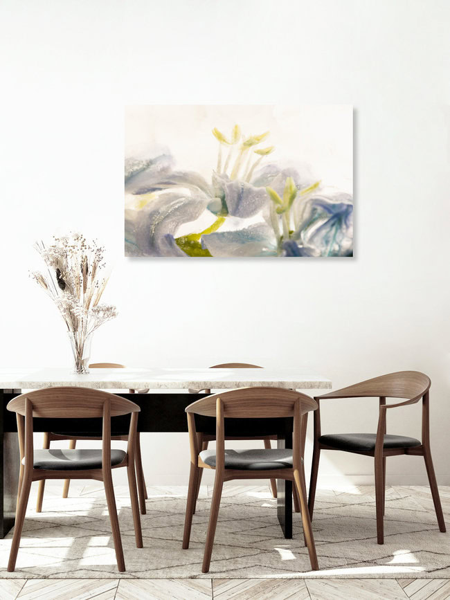Blaustern-Blüten in Eis, Deutschland – Fotokunst von Marc Heiligenstein als Poster oder Acrylglasbild