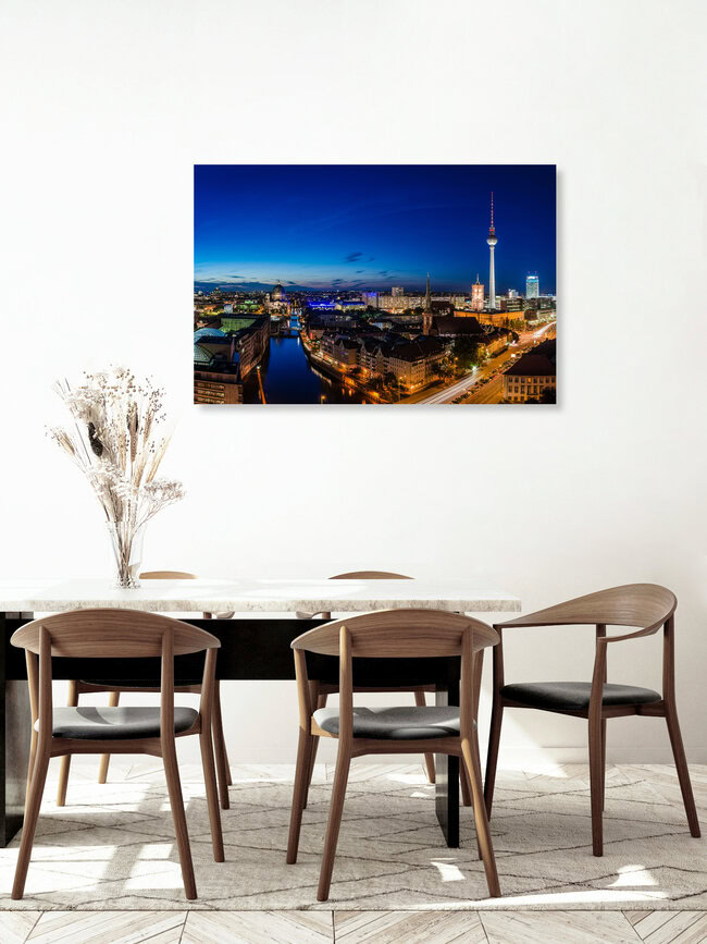 Berlin - Skyline zur blauen Stunde, Deutschland – Fotokunst von Jean Claude Castor als Poster oder Acrylglasbild