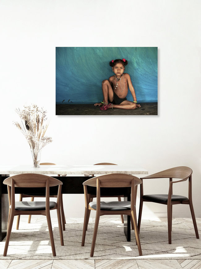 A birthday present, Indien – Fotokunst von Ingetje Tadros als Poster oder Acrylglasbild