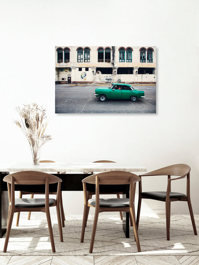 Oldtimer und Che Guevara in Havanna, Kuba – Fotokunst von Franz Sussbauer als Poster oder Acrylglasbild